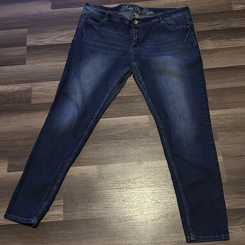 Classic Straight Leg Denim Jeans